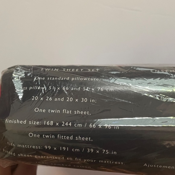 Tommy Hilfiger Red Cotton Twin Sheet Ser - Picture 5 of 6